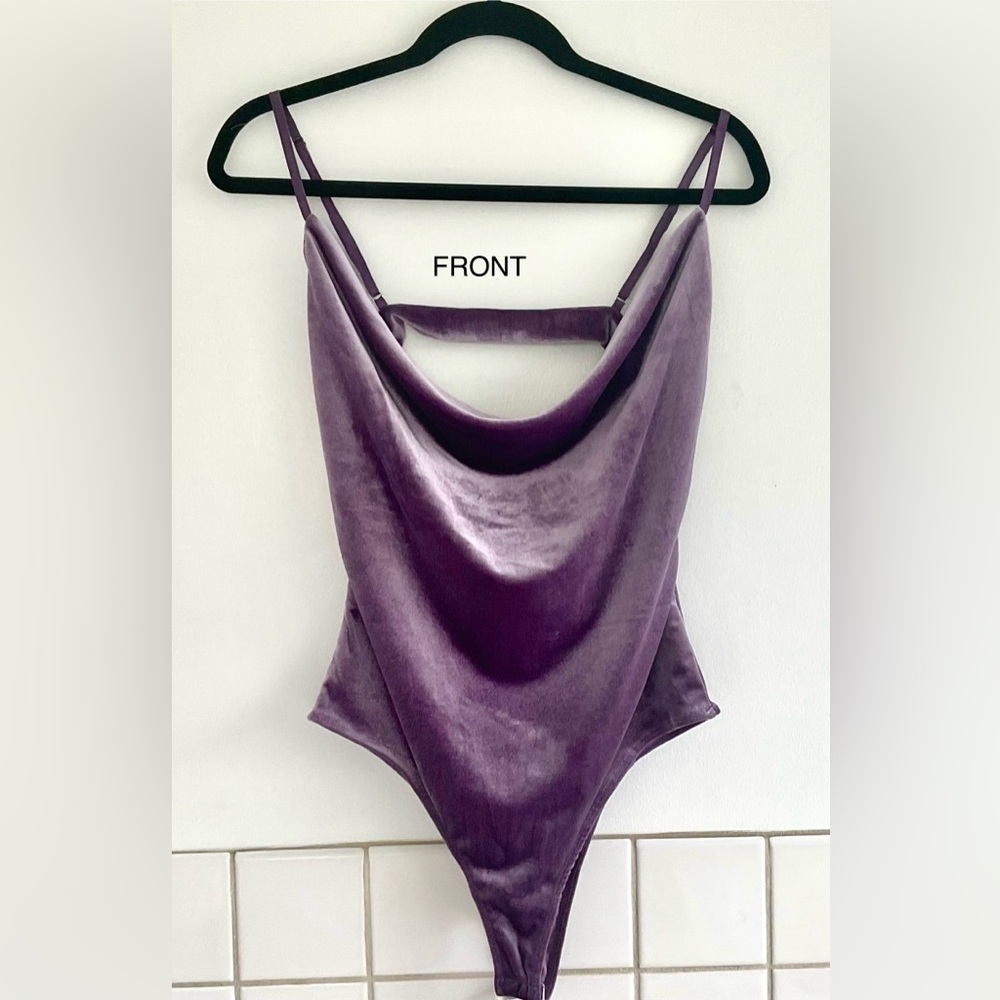 FASHION NOVA Soft Purple Cowl Neck Body Suit Stretch Velvet  Size Large NWT